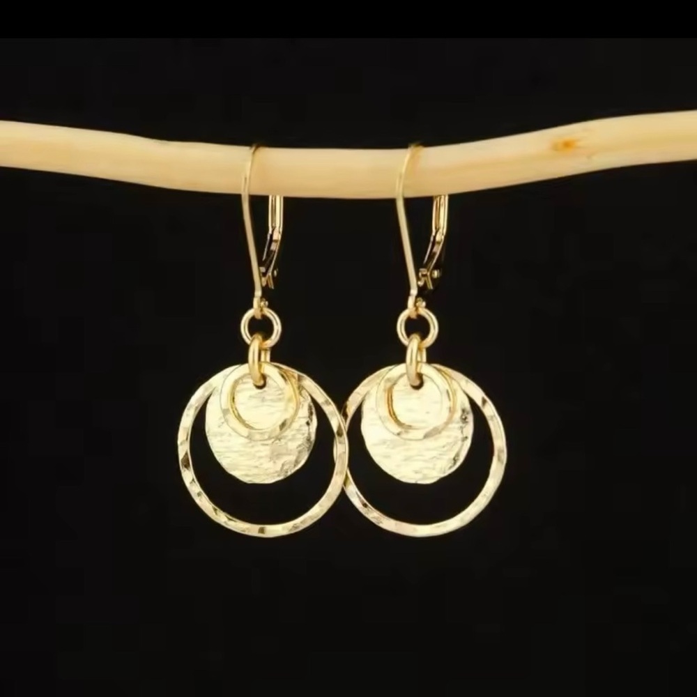 Gold circle disc hammered Earrings